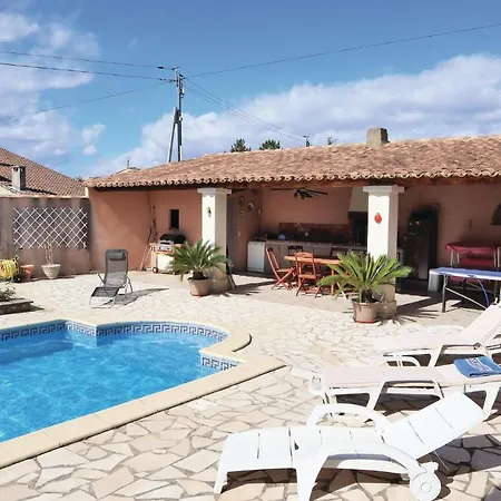In With Outdoor Swimming Pool Holiday home *