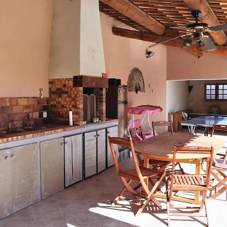 Holiday home In With Outdoor Swimming Pool Valreas
